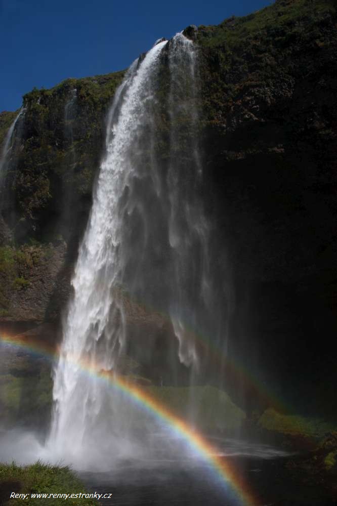 vodopád Seljalandsfoss